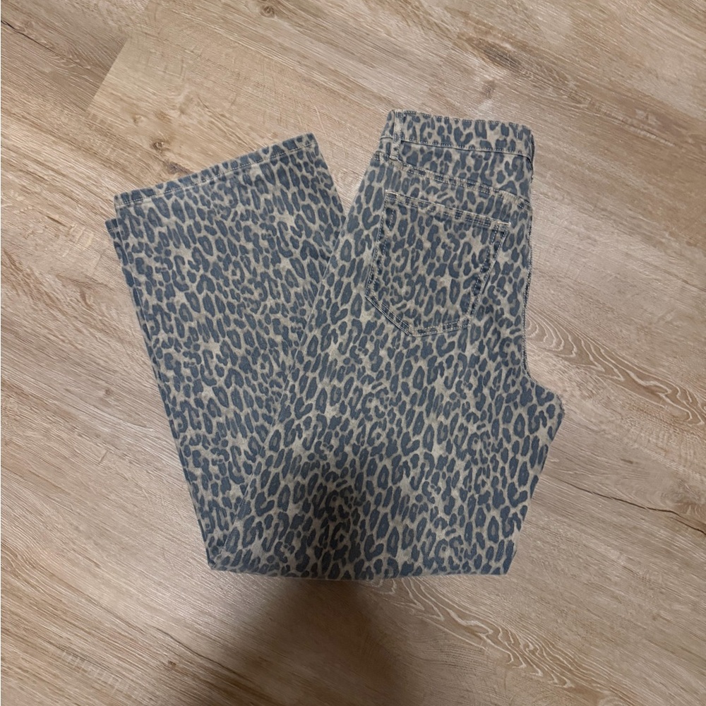 Hidden Leopard Print Wide Leg jeans